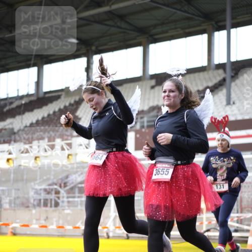 07.12.2025 - St. Pauli X-Mass-Run No. 15 Patografie http://msf.ph/oto/9371943 07.12.2025 11:47:27 Ziel 107, 121, 125, 131, 237, 245, 254, 930, 1540, 3416, 3419, 3430, 3471, 3482, 3594, 3596, 3655, 3664, 3754, 3770, 3798, 3800, 4883 meine-sportfotos.de