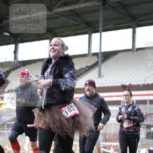07.12.2025 - St. Pauli X-Mass-Run No. 15 Patografie http://msf.ph/oto/9371980 07.12.2025 11:47:41 Ziel 107, 121, 125, 131, 237, 245, 254, 1032, 1534, 1539, 1540, 1622, 1951, 2451, 2452, 2475, 3225, 3227, 3655, 3664, 3754, 3770 meine-sportfotos.de