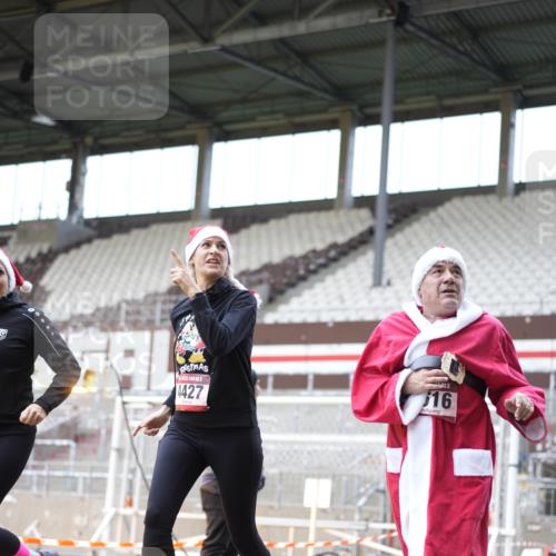 07.12.2025 - St. Pauli X-Mass-Run No. 15 Patografie http://msf.ph/oto/9372005 07.12.2025 11:47:49 Ziel 1032, 1471, 1474, 1534, 1539, 1597, 1622, 1951, 2381, 2384, 2451, 2452, 2475, 2516, 2842, 3225, 3227, 3312, 3313, 4425, 4427 meine-sportfotos.de