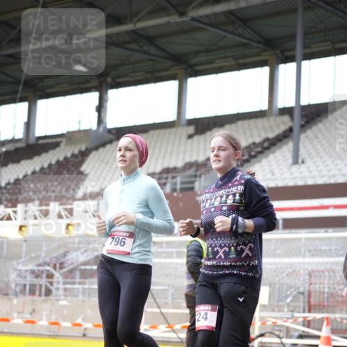 07.12.2025 - St. Pauli X-Mass-Run No. 15 Patografie http://msf.ph/oto/9372032 07.12.2025 11:47:56 Ziel 724, 796, 1032, 1471, 1474, 1534, 1539, 1597, 1622, 2381, 2384, 2451, 2452, 2475, 2516, 2842, 3225, 3227, 3312, 3313, 3542, 3547, 3602, 4425, 4427 meine-sportfotos.de