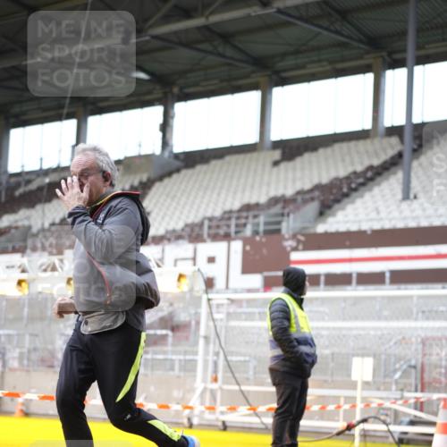 07.12.2025 - St. Pauli X-Mass-Run No. 15 Patografie http://msf.ph/oto/9372039 07.12.2025 11:47:57 Ziel 207, 724, 796, 1471, 1474, 1534, 1539, 1597, 2381, 2384, 2451, 2452, 2475, 2516, 2842, 3225, 3227, 3312, 3313, 3542, 3545, 3547, 3602, 4425, 4427 meine-sportfotos.de