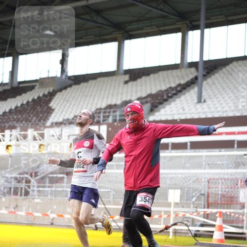 07.12.2025 - St. Pauli X-Mass-Run No. 15 Patografie http://msf.ph/oto/9372043 07.12.2025 11:48:00 Ziel 207, 724, 796, 1471, 1474, 1597, 2381, 2384, 2516, 2842, 3312, 3313, 3542, 3545, 3547, 3602, 4425, 4427 meine-sportfotos.de