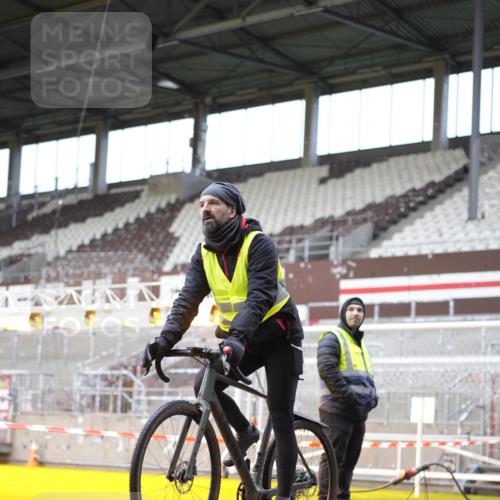07.12.2025 - St. Pauli X-Mass-Run No. 15 Patografie http://msf.ph/oto/9372056 07.12.2025 11:48:05 Ziel 207, 724, 796, 1471, 1474, 1597, 2842, 3312, 3313, 3542, 3545, 3547, 3602 meine-sportfotos.de