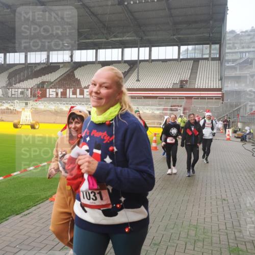 07.12.2025 - St. Pauli X-Mass-Run No. 15 Fabian Wolf http://msf.ph/oto/9372061 07.12.2025 10:08:53 Ziel 19, 390, 707, 786, 789, 947, 1002, 1031, 1176, 1570, 2126, 2521, 3212, 3300, 3332, 3335, 3484, 3671, 3891, 3904, 3907, 4232, 4234, 4451 meine-sportfotos.de