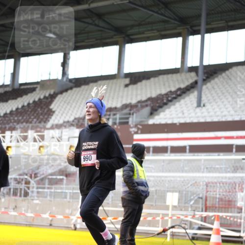07.12.2025 - St. Pauli X-Mass-Run No. 15 Patografie http://msf.ph/oto/9372066 07.12.2025 11:48:12 Ziel 207, 990, 3504, 3528, 3542, 3545, 3547, 3602, 3635, 3638, 3657 meine-sportfotos.de