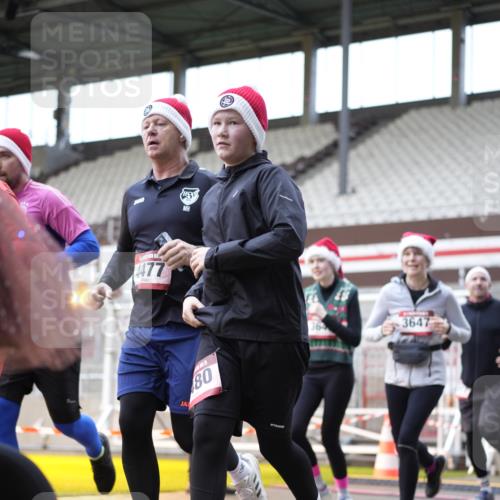 07.12.2025 - St. Pauli X-Mass-Run No. 15 Patografie http://msf.ph/oto/9372099 07.12.2025 11:48:28 Ziel 616, 732, 1891, 1911, 1926, 1927, 2432, 3023, 3388, 3635, 3638, 3646, 3657, 4134, 4423, 4424, 4426, 4477, 4480 meine-sportfotos.de