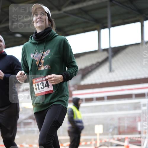 07.12.2025 - St. Pauli X-Mass-Run No. 15 Patografie http://msf.ph/oto/9372111 07.12.2025 11:48:30 Ziel 616, 732, 1891, 1911, 1926, 1927, 2008, 2432, 3023, 3388, 3635, 3638, 3646, 3926, 4134, 4423, 4424, 4426, 4477, 4480 meine-sportfotos.de