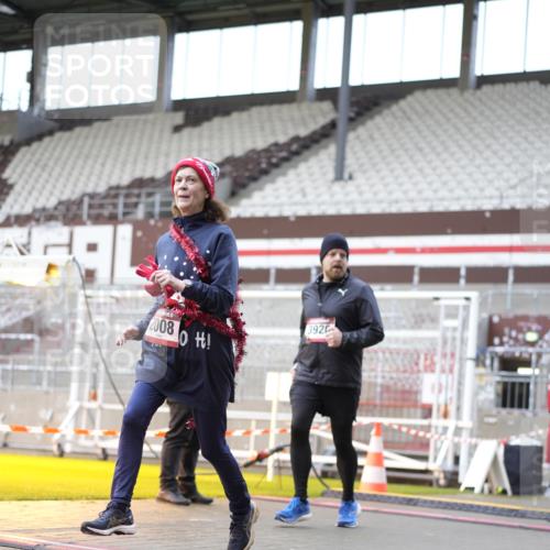 07.12.2025 - St. Pauli X-Mass-Run No. 15 Patografie http://msf.ph/oto/9372126 07.12.2025 11:48:34 Ziel 616, 732, 1613, 1891, 1911, 1926, 1927, 2008, 2075, 2148, 2432, 2717, 2718, 3023, 3388, 3646, 3926, 4134, 4423, 4424, 4426, 4477, 4480 meine-sportfotos.de