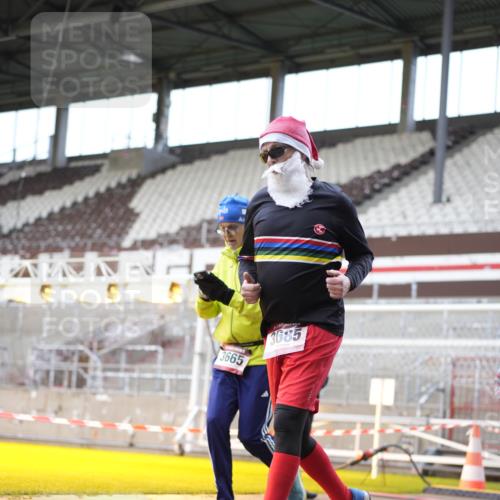 07.12.2025 - St. Pauli X-Mass-Run No. 15 Patografie http://msf.ph/oto/9372208 07.12.2025 11:49:28 Ziel 2003, 2344, 2346, 2444, 2445, 2853, 2911, 3180, 3183, 3421, 3424, 3665, 3685, 3914, 3915, 4601, 4643, 4646 meine-sportfotos.de