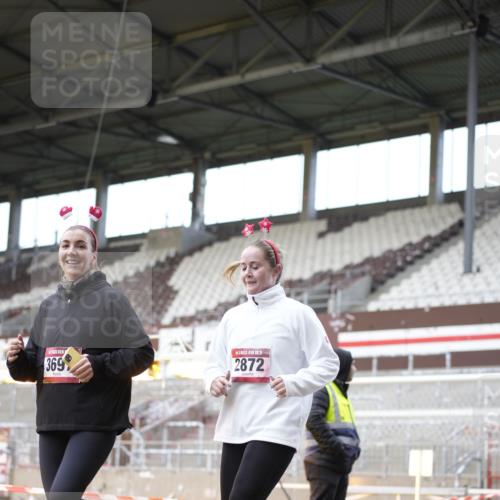 07.12.2025 - St. Pauli X-Mass-Run No. 15 Patografie http://msf.ph/oto/9372250 07.12.2025 11:50:04 Ziel 1890, 2118, 2203, 2210, 2848, 2872, 2877, 3660, 3697, 3778, 4184 meine-sportfotos.de