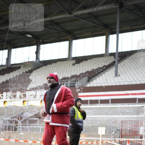 07.12.2025 - St. Pauli X-Mass-Run No. 15 Patografie http://msf.ph/oto/9372284 07.12.2025 11:50:43 Ziel 196, 206, 1599, 1602, 3639, 3913, 3958 meine-sportfotos.de