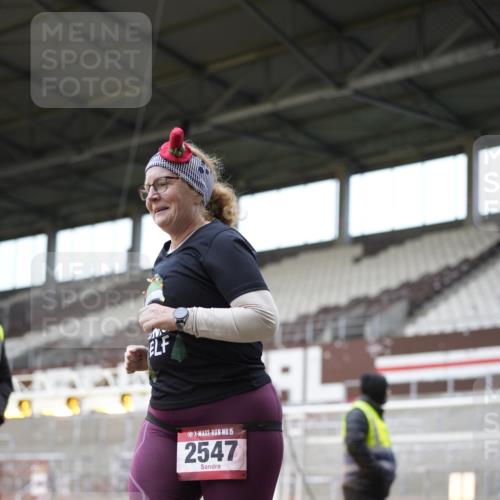 07.12.2025 - St. Pauli X-Mass-Run No. 15 Patografie http://msf.ph/oto/9372296 07.12.2025 11:50:57 Ziel 995, 996, 2547, 2548, 3616, 3618, 3639 meine-sportfotos.de