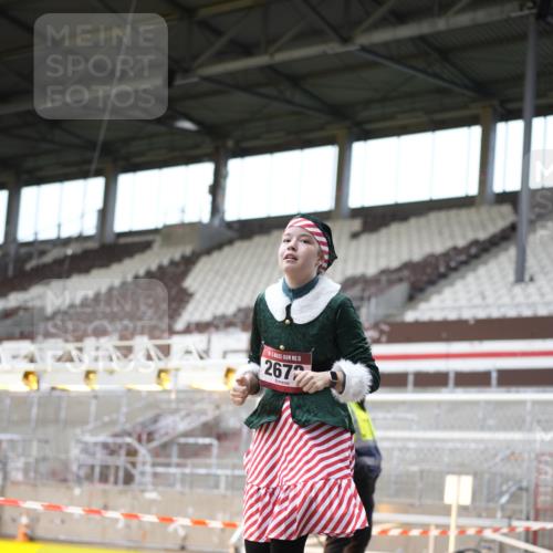 07.12.2025 - St. Pauli X-Mass-Run No. 15 Patografie http://msf.ph/oto/9372302 07.12.2025 11:51:06 Ziel 995, 996, 2547, 2548, 2670, 2672, 3616, 3618 meine-sportfotos.de