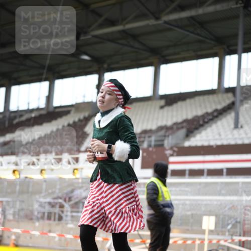 07.12.2025 - St. Pauli X-Mass-Run No. 15 Patografie http://msf.ph/oto/9372304 07.12.2025 11:51:06 Ziel 995, 996, 2547, 2548, 2670, 2672, 3616, 3618 meine-sportfotos.de