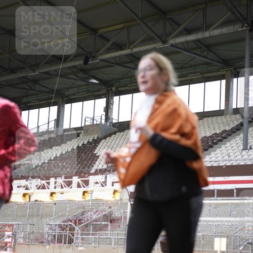 07.12.2025 - St. Pauli X-Mass-Run No. 15 Patografie http://msf.ph/oto/9372326 07.12.2025 11:51:21 Ziel 2374, 2585, 2589, 2670, 3116, 3449, 3451, 3959, 4340, 4609 meine-sportfotos.de