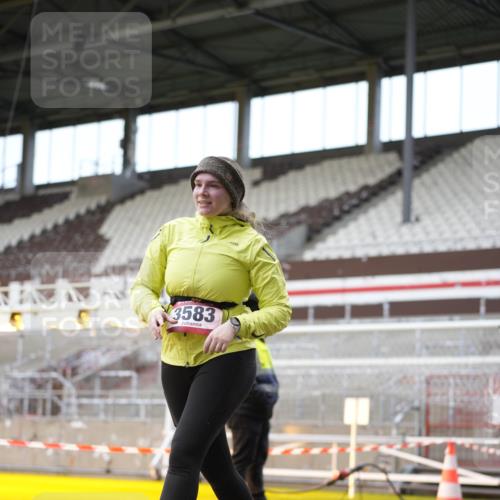07.12.2025 - St. Pauli X-Mass-Run No. 15 Patografie http://msf.ph/oto/9372363 07.12.2025 11:51:47 Ziel 1916, 3583, 3790, 3794, 3795, 3853, 4602, 4610 meine-sportfotos.de