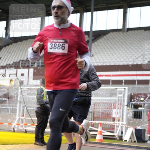 07.12.2025 - St. Pauli X-Mass-Run No. 15 Patografie http://msf.ph/oto/9372410 07.12.2025 11:52:23 Ziel 613, 618, 620, 627, 644, 3276, 3280, 3886 meine-sportfotos.de