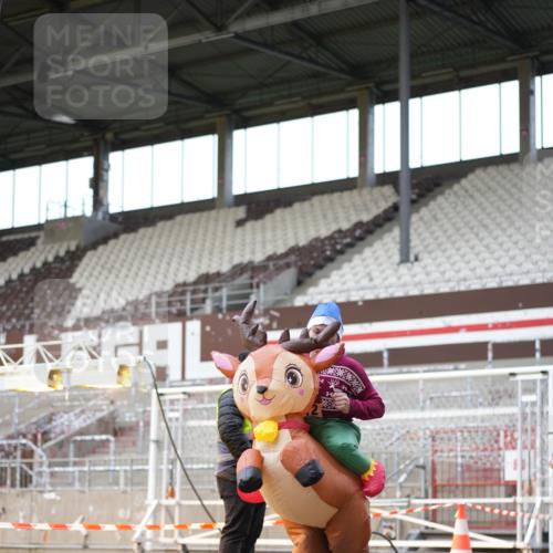 07.12.2025 - St. Pauli X-Mass-Run No. 15 Patografie http://msf.ph/oto/9372412 07.12.2025 11:52:35 Ziel 613, 618, 982, 2862, 3886, 4612 meine-sportfotos.de