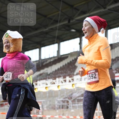 07.12.2025 - St. Pauli X-Mass-Run No. 15 Patografie http://msf.ph/oto/9372425 07.12.2025 11:52:51 Ziel 982, 1467, 1592, 1803, 2862, 4612 meine-sportfotos.de