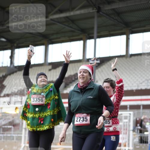 07.12.2025 - St. Pauli X-Mass-Run No. 15 Patografie http://msf.ph/oto/9372450 07.12.2025 11:53:04 Ziel 104, 524, 1238, 1239, 1289, 1290, 1467, 1592, 1803, 2685, 2735, 2966, 3006, 3355, 3356, 3749, 3750 meine-sportfotos.de