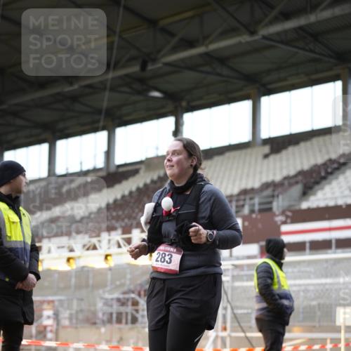 07.12.2025 - St. Pauli X-Mass-Run No. 15 Patografie http://msf.ph/oto/9372479 07.12.2025 11:53:51 Ziel 283, 287, 2229, 2625, 2629, 3249, 3507, 3510 meine-sportfotos.de
