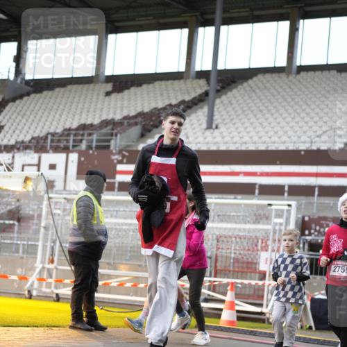 07.12.2025 - St. Pauli X-Mass-Run No. 15 Patografie http://msf.ph/oto/9372484 07.12.2025 11:53:57 Ziel 283, 287, 2229, 2625, 2626, 2629, 2759, 3031, 3249, 3418, 3507, 3510 meine-sportfotos.de