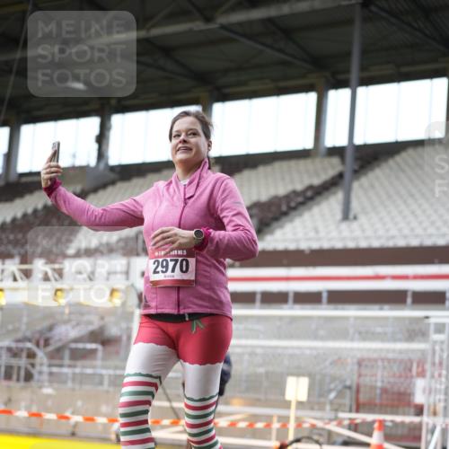 07.12.2025 - St. Pauli X-Mass-Run No. 15 Patografie http://msf.ph/oto/9372507 07.12.2025 11:54:06 Ziel 2229, 2625, 2626, 2629, 2759, 2963, 2970, 3031, 3247, 3418, 3989 meine-sportfotos.de