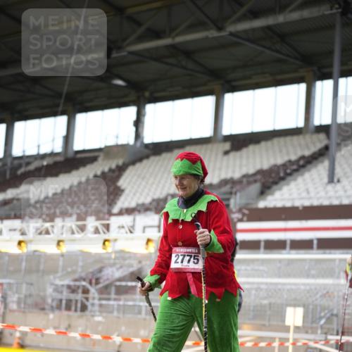 07.12.2025 - St. Pauli X-Mass-Run No. 15 Patografie http://msf.ph/oto/9372518 07.12.2025 11:54:26 Ziel 1331, 1784, 2775, 2778, 2782, 2783, 3446 meine-sportfotos.de