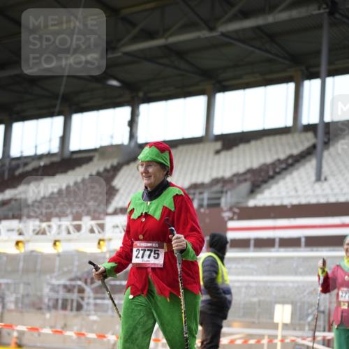 07.12.2025 - St. Pauli X-Mass-Run No. 15 Patografie http://msf.ph/oto/9372520 07.12.2025 11:54:27 Ziel 1331, 1784, 2775, 2778, 2782, 2783, 3446 meine-sportfotos.de