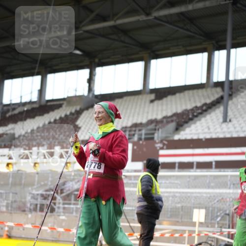 07.12.2025 - St. Pauli X-Mass-Run No. 15 Patografie http://msf.ph/oto/9372522 07.12.2025 11:54:28 Ziel 1331, 1784, 2775, 2778, 2782, 2783, 3446 meine-sportfotos.de