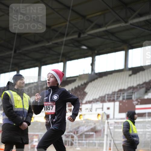 07.12.2025 - St. Pauli X-Mass-Run No. 15 Patografie http://msf.ph/oto/9372543 07.12.2025 11:55:00 Ziel 1657 meine-sportfotos.de