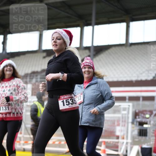 07.12.2025 - St. Pauli X-Mass-Run No. 15 Patografie http://msf.ph/oto/9372568 07.12.2025 11:55:30 Ziel 299, 1131, 1132, 1535, 1835, 3611, 4013, 4785 meine-sportfotos.de