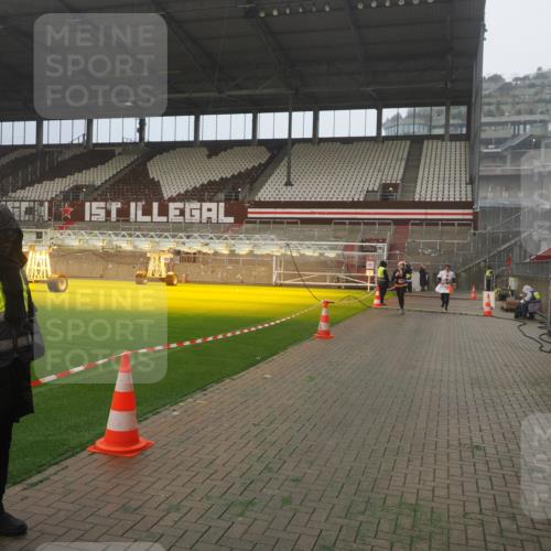 07.12.2025 - St. Pauli X-Mass-Run No. 15 Fabian Wolf http://msf.ph/oto/9372586 07.12.2025 10:10:41 Ziel 550, 964, 1571, 1768, 4885 meine-sportfotos.de