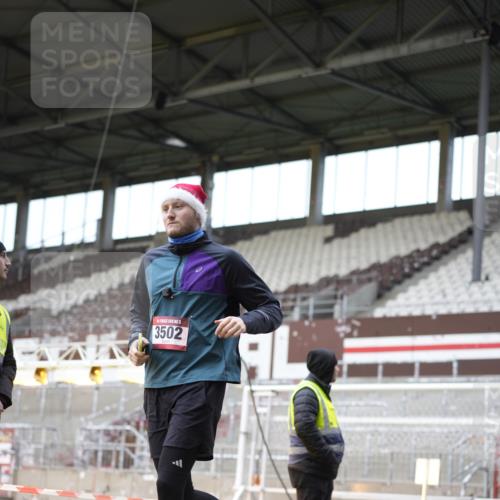 07.12.2025 - St. Pauli X-Mass-Run No. 15 Patografie http://msf.ph/oto/9372608 07.12.2025 11:56:02 Ziel 294, 1030, 1042, 1144, 2077, 2094, 2455, 3499, 3502, 3802 meine-sportfotos.de