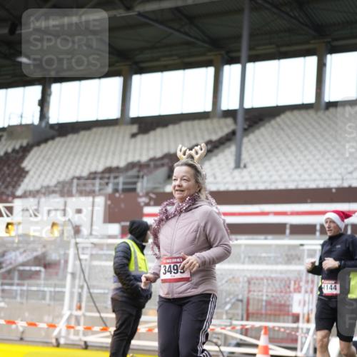 07.12.2025 - St. Pauli X-Mass-Run No. 15 Patografie http://msf.ph/oto/9372614 07.12.2025 11:56:05 Ziel 1030, 1042, 1144, 2077, 2094, 2455, 3499, 3502, 3802 meine-sportfotos.de