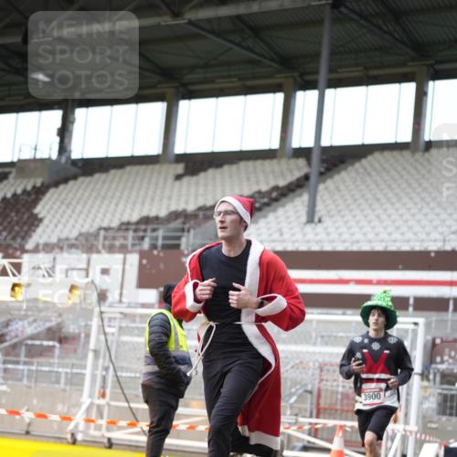 07.12.2025 - St. Pauli X-Mass-Run No. 15 Patografie http://msf.ph/oto/9372625 07.12.2025 11:56:17 Ziel 1030, 1088, 1144, 3496, 3498, 3499, 3502, 3511, 3900 meine-sportfotos.de