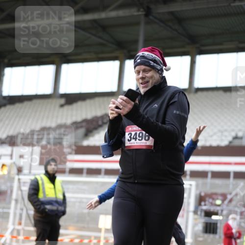 07.12.2025 - St. Pauli X-Mass-Run No. 15 Patografie http://msf.ph/oto/9372633 07.12.2025 11:56:20 Ziel 1088, 1144, 3496, 3498, 3511, 3900 meine-sportfotos.de