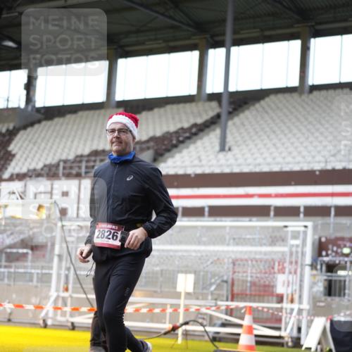 07.12.2025 - St. Pauli X-Mass-Run No. 15 Patografie http://msf.ph/oto/9372690 07.12.2025 11:56:49 Ziel 1271, 2596, 2598, 2599, 2824, 2825, 2826, 2932, 3383, 3459, 3842, 3844, 4172, 4174 meine-sportfotos.de