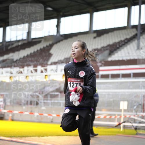 07.12.2025 - St. Pauli X-Mass-Run No. 15 Patografie http://msf.ph/oto/9372698 07.12.2025 11:56:54 Ziel 722, 1271, 2596, 2598, 2599, 2824, 2825, 2826, 3383, 3459, 4172, 4174 meine-sportfotos.de