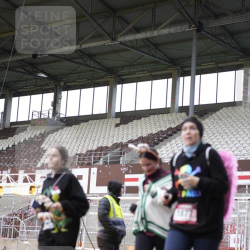 07.12.2025 - St. Pauli X-Mass-Run No. 15 Patografie http://msf.ph/oto/9373068 07.12.2025 11:57:02 Ziel 722, 1271, 1836, 1877, 2496, 2825, 2826, 3383 meine-sportfotos.de