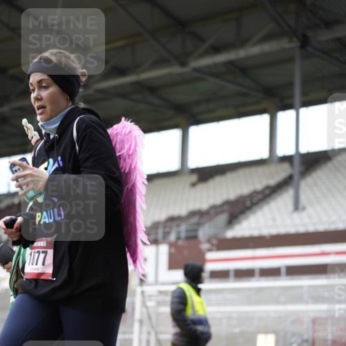 07.12.2025 - St. Pauli X-Mass-Run No. 15 Patografie http://msf.ph/oto/9373071 07.12.2025 11:57:03 Ziel 722, 1271, 1836, 1877, 2496, 2825, 2826, 3383 meine-sportfotos.de