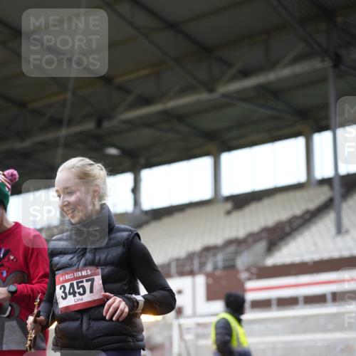 07.12.2025 - St. Pauli X-Mass-Run No. 15 Patografie http://msf.ph/oto/9373098 07.12.2025 11:58:15 Ziel 1151, 1909, 1914, 3150, 3457, 3661, 3817, 4057, 4721 meine-sportfotos.de