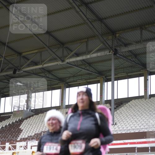 07.12.2025 - St. Pauli X-Mass-Run No. 15 Patografie http://msf.ph/oto/9373101 07.12.2025 11:58:17 Ziel 1151, 1909, 1914, 3150, 3457, 3661, 4057, 4721 meine-sportfotos.de