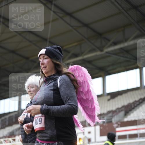 07.12.2025 - St. Pauli X-Mass-Run No. 15 Patografie http://msf.ph/oto/9373102 07.12.2025 11:58:17 Ziel 1151, 1909, 1914, 3150, 3457, 3661, 4057, 4721 meine-sportfotos.de