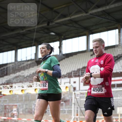07.12.2025 - St. Pauli X-Mass-Run No. 15 Patografie http://msf.ph/oto/9373107 07.12.2025 11:58:34 Ziel 163, 409, 413, 415, 419, 589, 3150, 3192, 3533, 4057, 4505 meine-sportfotos.de