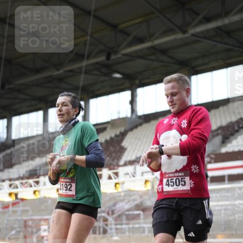 07.12.2025 - St. Pauli X-Mass-Run No. 15 Patografie http://msf.ph/oto/9373108 07.12.2025 11:58:34 Ziel 163, 409, 413, 415, 419, 589, 3150, 3192, 3533, 4057, 4505 meine-sportfotos.de