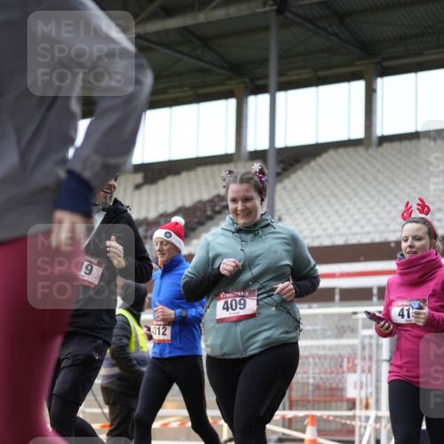 07.12.2025 - St. Pauli X-Mass-Run No. 15 Patografie http://msf.ph/oto/9373114 07.12.2025 11:58:40 Ziel 163, 409, 413, 415, 419, 589, 3192, 3533, 4312, 4505 meine-sportfotos.de