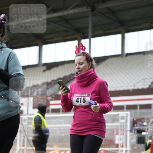 07.12.2025 - St. Pauli X-Mass-Run No. 15 Patografie http://msf.ph/oto/9373118 07.12.2025 11:58:41 Ziel 409, 413, 415, 419, 589, 3192, 3533, 4312, 4505 meine-sportfotos.de