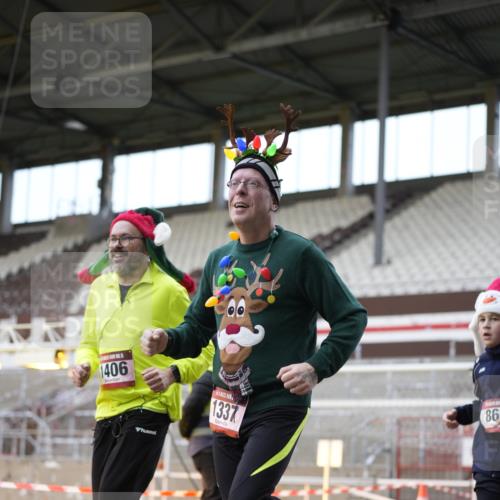 07.12.2025 - St. Pauli X-Mass-Run No. 15 Patografie http://msf.ph/oto/9373126 07.12.2025 11:59:09 Ziel 862, 1337, 1406, 4733, 4749, 4790 meine-sportfotos.de