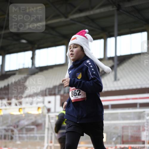 07.12.2025 - St. Pauli X-Mass-Run No. 15 Patografie http://msf.ph/oto/9373127 07.12.2025 11:59:09 Ziel 862, 1337, 1406, 4733, 4749, 4790 meine-sportfotos.de